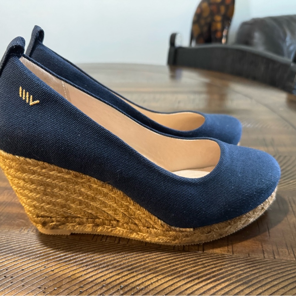 Navy Blue Platform Wedges. NEW! - Picture 5 of 6